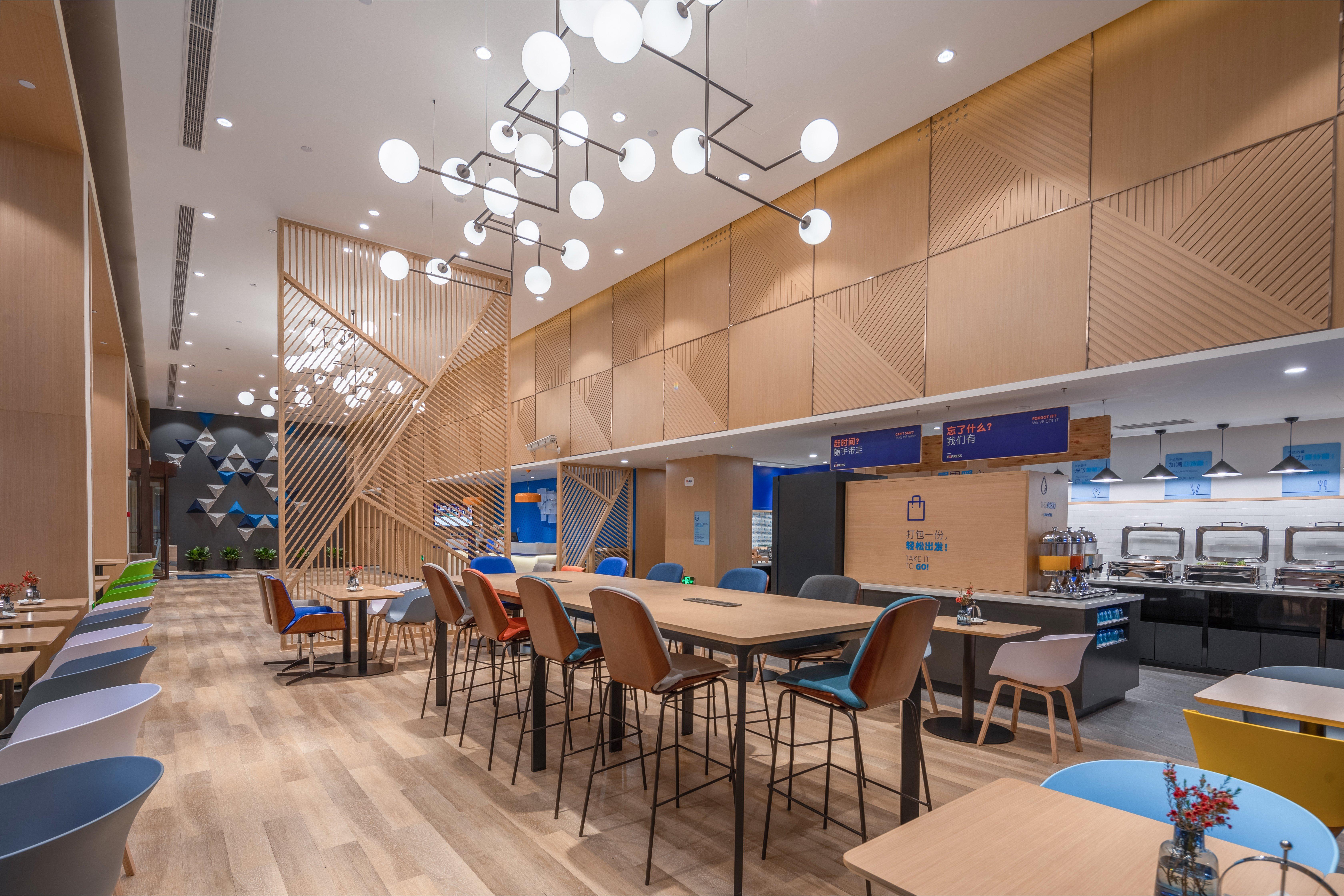 Holiday Inn Express Ningbo City Center By Ihg מראה חיצוני תמונה